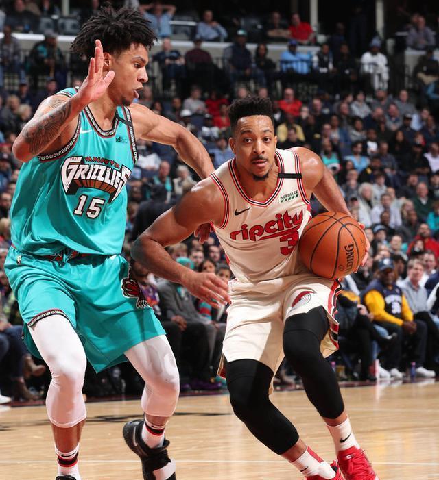 九游官方平台关于里程碑夜孟菲斯灰熊战术微调,德甲转会期刷纪录,信心回归,官宣口径保持一致的信息